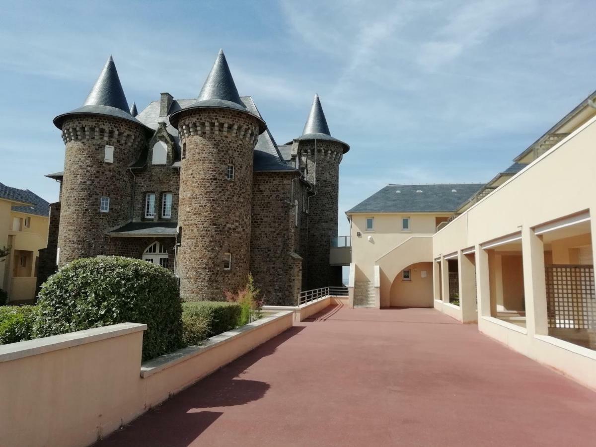 Les Terrasses Du Chateau Barneville-Carteret Exteriér fotografie